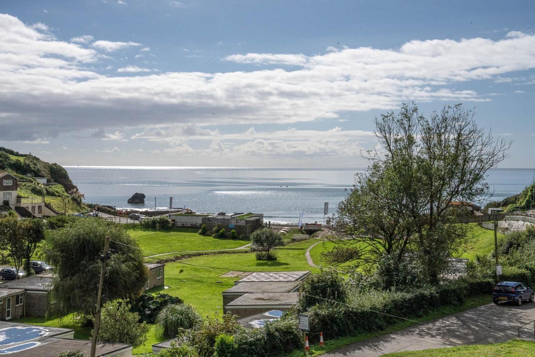 Pet Friendly Sea View Villa Millendreath Looe Exterior photo